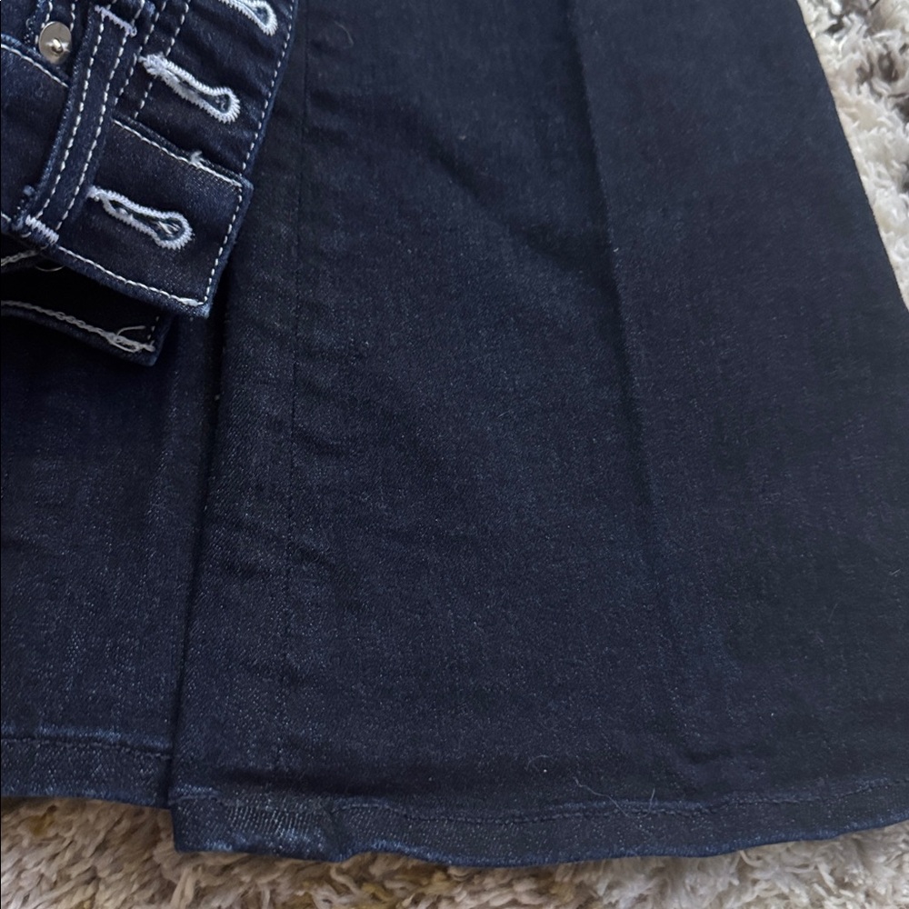 Veronica Beard Beverly Flare Jeans - Picture 9 of 9